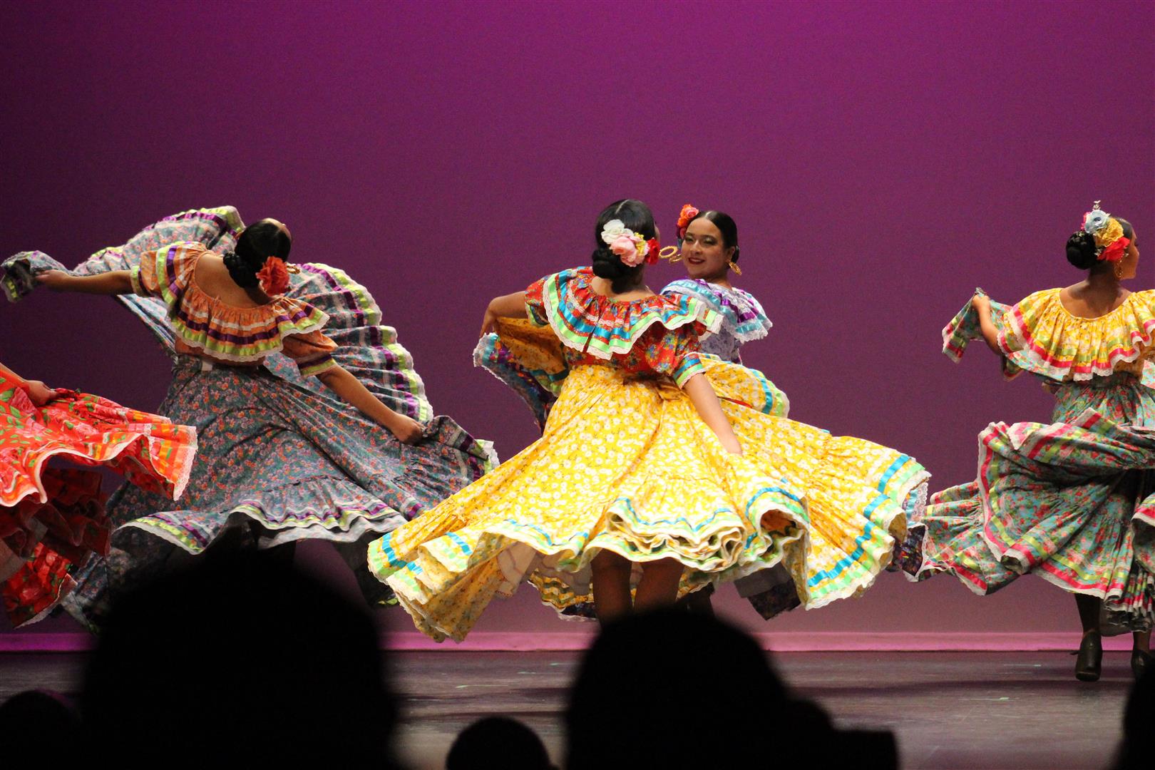 Mexico De Mil Colores showcase